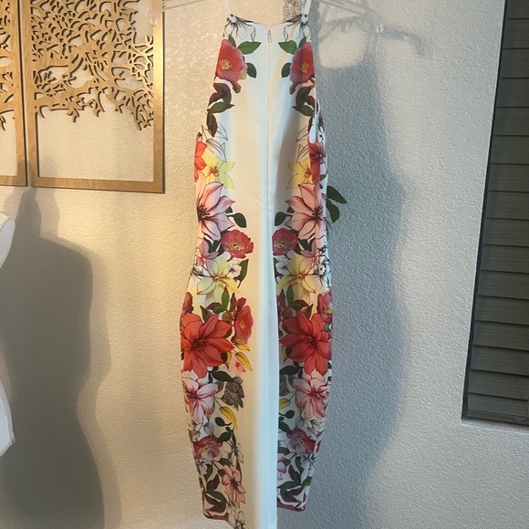 Guess Floral Scuba Dress - Picture 4 of 4